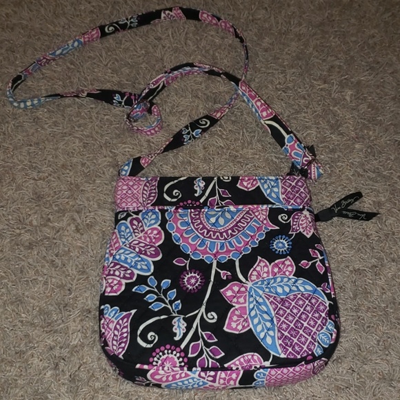 Small to medium crossbody - Picture 2 of 3